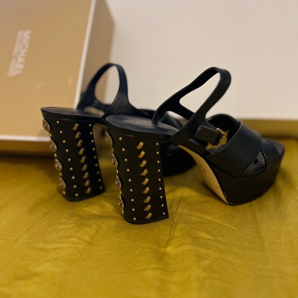 Michael Kors shoes size 7 - Picture 6 of 8